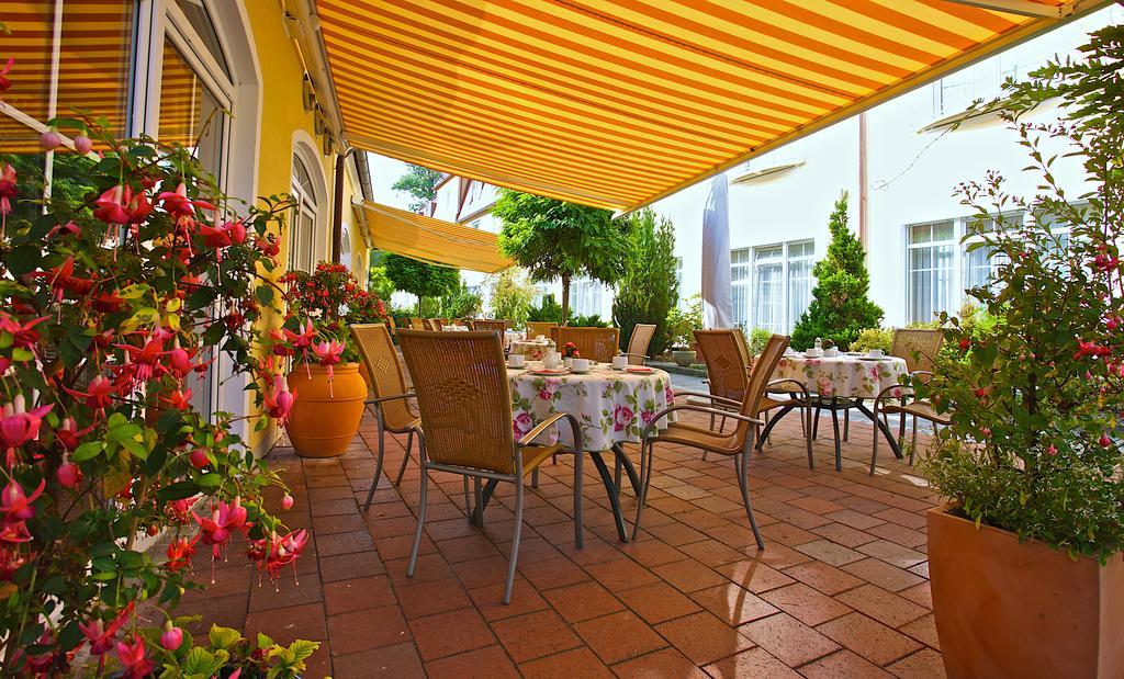 Hotel Am Schlossberg Erding Exterior photo