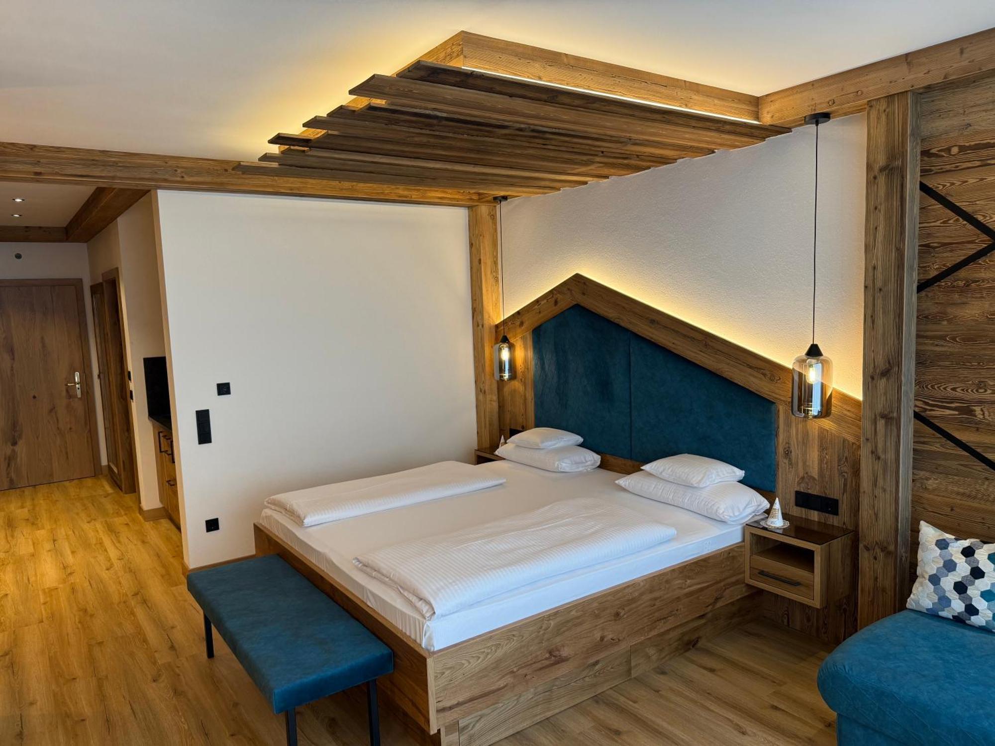 Hotel Am Schlossberg Erding Exterior photo